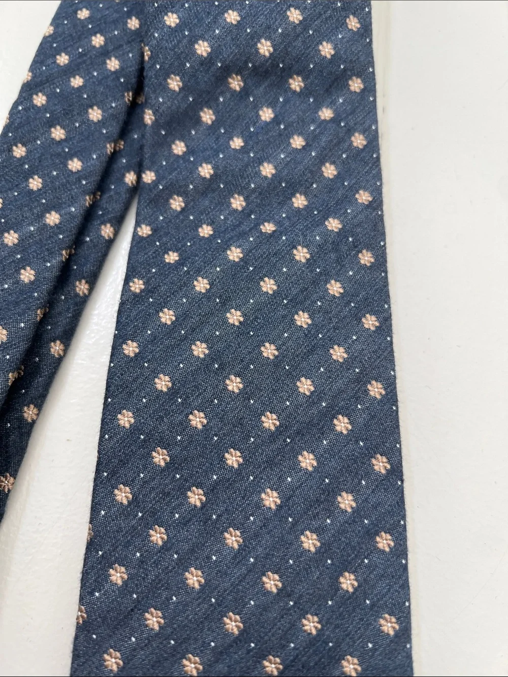 Suitsupply Blue Tie with Floral & Dot Pattern